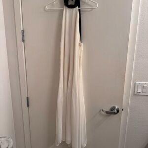 White HM Midi Pleated Dress